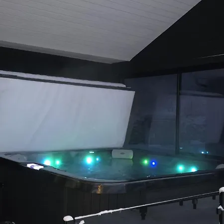 Arctic Circle Aurora